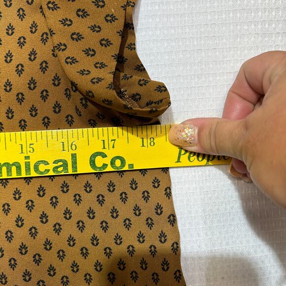 Lily White Brown Tie Neck Sleeveless Estilo Top Blouse Size S - Picture 6 of 8